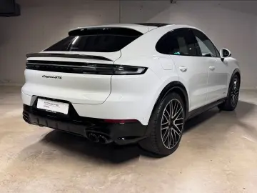 PORSCHE Cayenne GTS Coupe  HA-Lenkung  Luftfederung  AHK