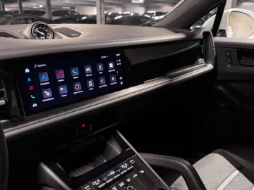 PORSCHE Cayenne GTS Coupe  HA-Lenkung  Luftfederung  AHK