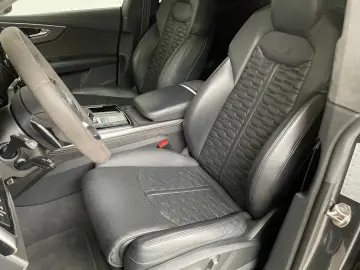 AUDI RSQ8 KERAMIK-HEAD UP-CARBONPAKET-RS SPORTABGAS