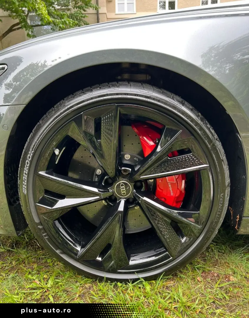 AUDI RS 6 Avant PERFO. KERAMIK V MAX 305 KM