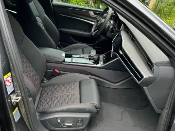 AUDI RS 6 Avant PERFO. KERAMIK V MAX 305 KM