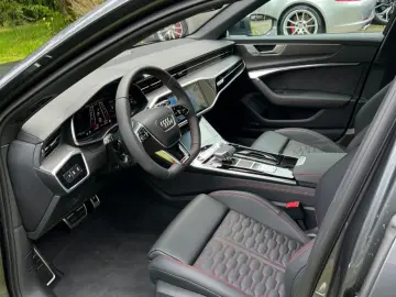 AUDI RS 6 Avant PERFO. KERAMIK V MAX 305 KM