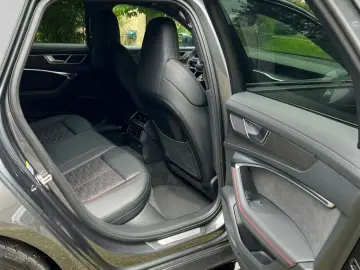 AUDI RS 6 Avant PERFO. KERAMIK V MAX 305 KM