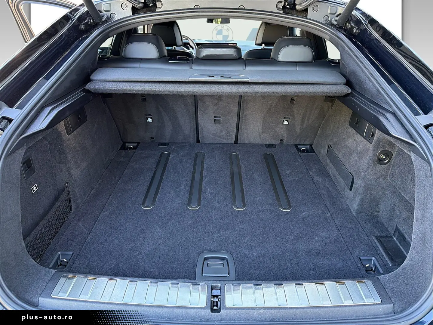 BMW X6 xDrive40d M Sport 22  ACC Pano AHK Standhzg M