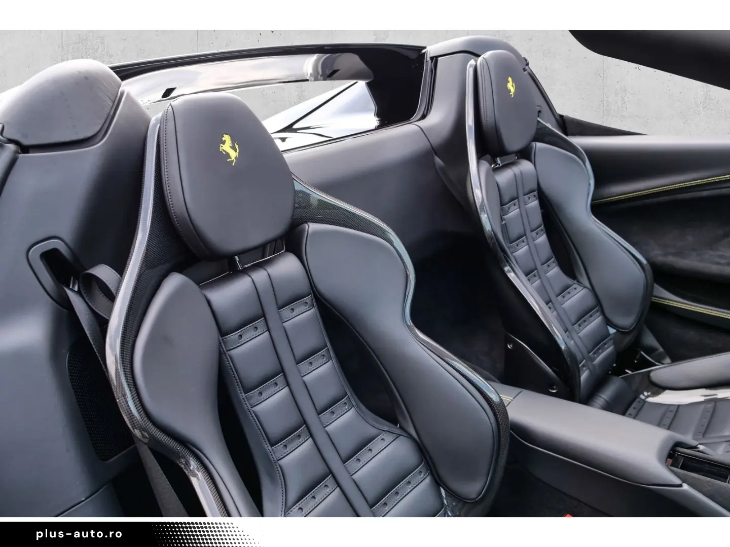 FERRARI 296 GTS  Racingsitze Liftsystem Carbon LED JBL