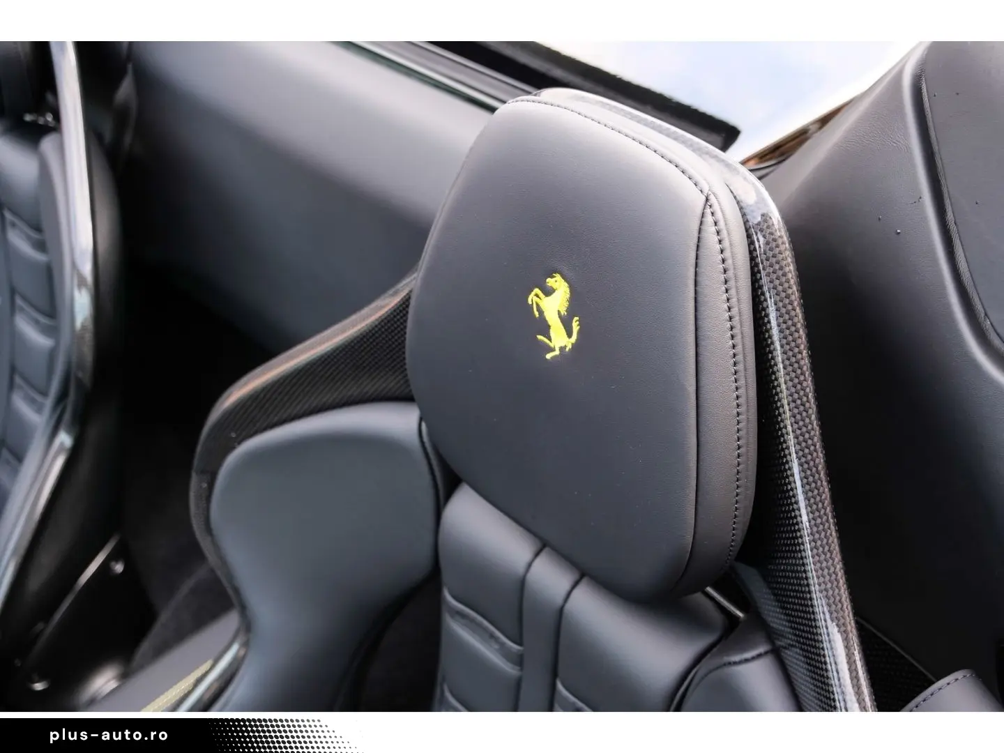 FERRARI 296 GTS  Racingsitze Liftsystem Carbon LED JBL