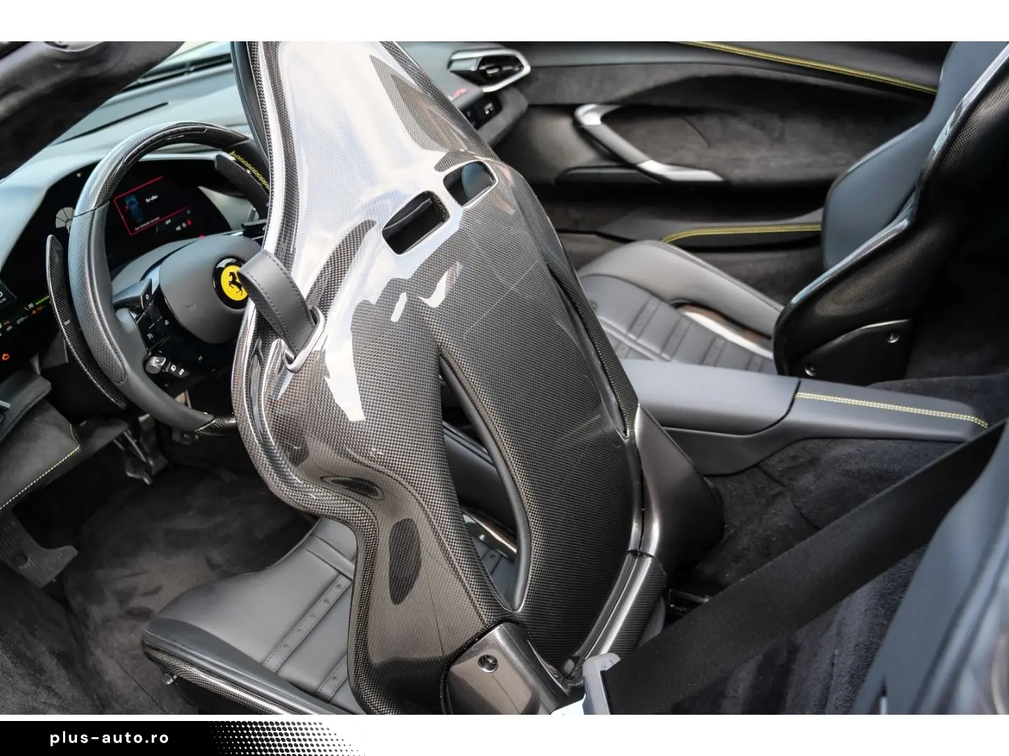 FERRARI 296 GTS  Racingsitze Liftsystem Carbon LED JBL