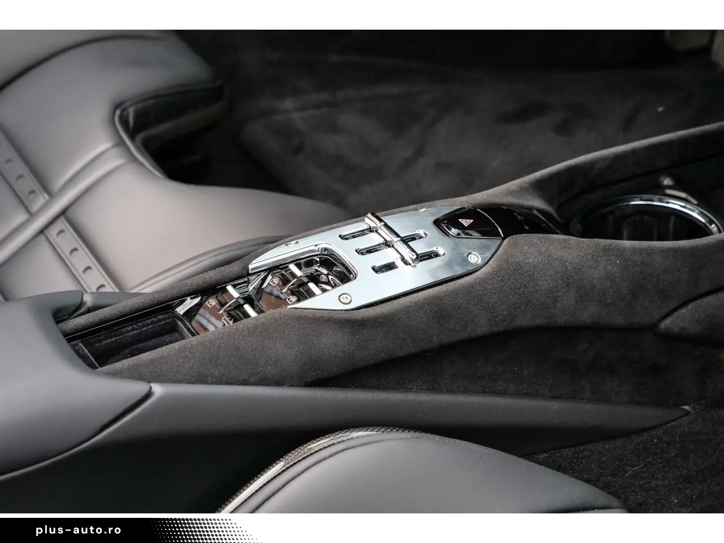 FERRARI 296 GTS  Racingsitze Liftsystem Carbon LED JBL
