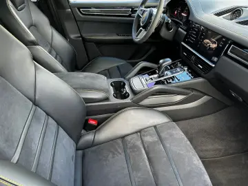 PORSCHE Cayenne GTS  UPE 168.000€