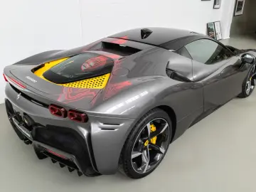 FERRARI SF90 I CarbFull Pack I ADAS I Lift I warranty