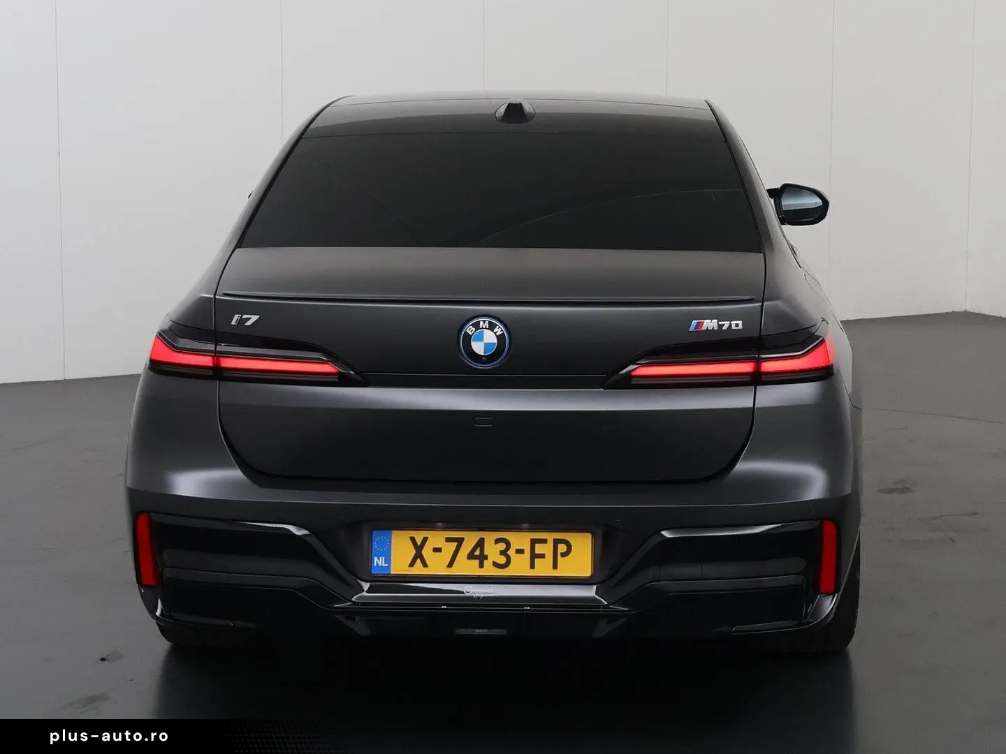 BMW i7 M70 xDrive 106 kWh   SOH 97%   M-pack   Iconi