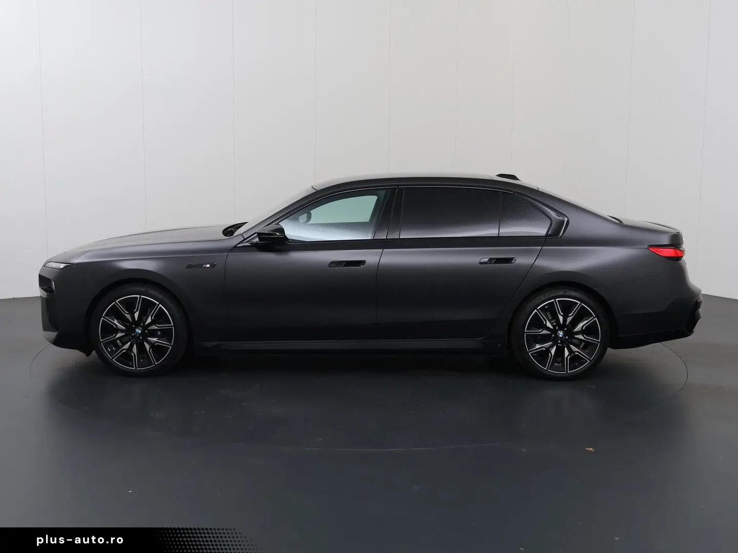 BMW i7 M70 xDrive 106 kWh   SOH 97%   M-pack   Iconi