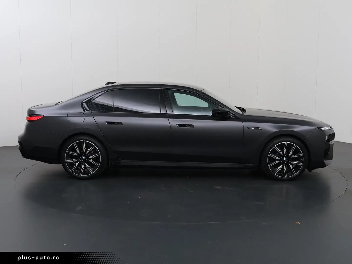 BMW i7 M70 xDrive 106 kWh   SOH 97%   M-pack   Iconi