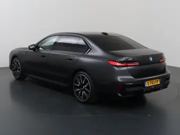 BMW i7 M70 xDrive 106 kWh   SOH 97%   M-pack   Iconi