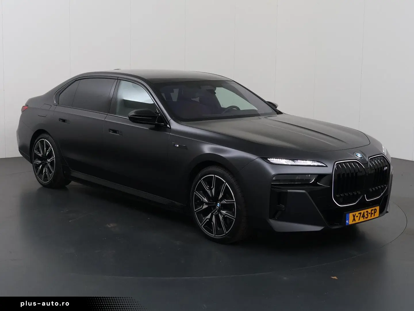 BMW i7 M70 xDrive 106 kWh   SOH 97%   M-pack   Iconi