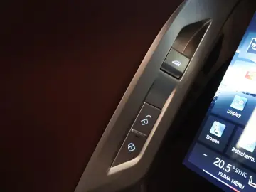 BMW i7 M70 xDrive 106 kWh   SOH 97%   M-pack   Iconi