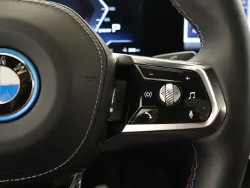 BMW i7 M70 xDrive 106 kWh   SOH 97%   M-pack   Iconi