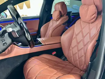 MERCEDES-BENZ S 580 Maybach 4Matic First Class HAL 10  Exkl