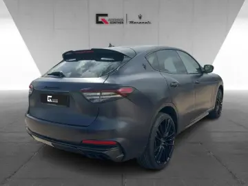 MASERATI Levante Trofeo MC Edition Pano 22'&apo…