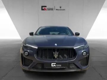 MASERATI Levante Trofeo MC Edition Pano 22'&apo…