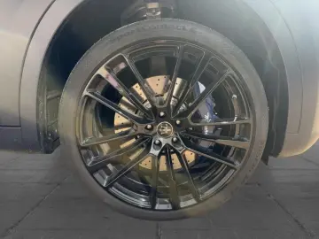 MASERATI Levante Trofeo MC Edition Pano 22'&apo…