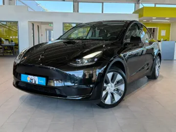 TESLA Model Y Long Range Dual AWD AHK abnehmbar