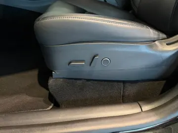 TESLA Model Y Long Range Dual AWD AHK abnehmbar