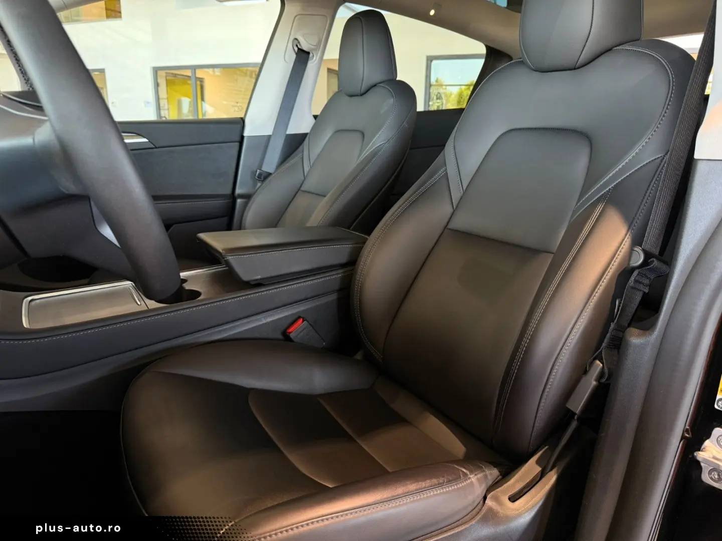 TESLA Model Y Long Range Dual AWD AHK abnehmbar
