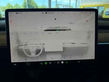 TESLA Model Y Long Range Dual AWD AHK abnehmbar