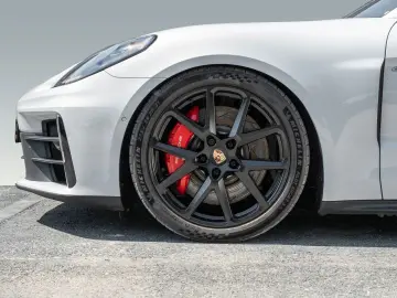 PORSCHE Panamera 4S E-Hybrid HD-LED HUD InnoDrive BOSE