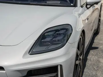 PORSCHE Panamera 4S E-Hybrid HD-LED HUD InnoDrive BOSE