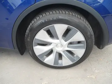 TESLA Model Y Long Range AWD  Mwst. ausweisbar