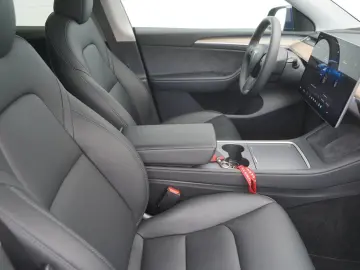 TESLA Model Y Long Range AWD  Mwst. ausweisbar