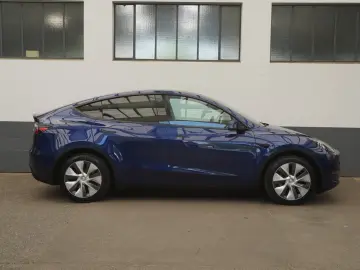 TESLA Model Y Long Range AWD  Mwst. ausweisbar