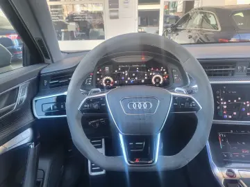 AUDI RS6 Avant 4.0 TFSI performance Keram Pano Night