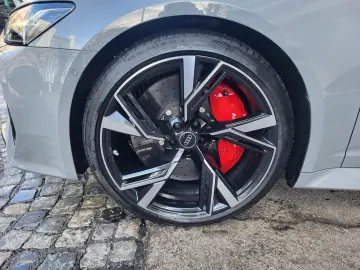 AUDI RS6 Avant 4.0 TFSI quattro Keram Pano B&O