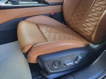 AUDI RS6 Avant 4.0 TFSI quattro Keram Pano B&O