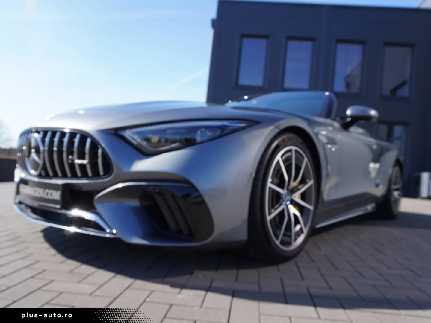 MERCEDES-BENZ SL AMG 63 4Matic nur 4000 KM