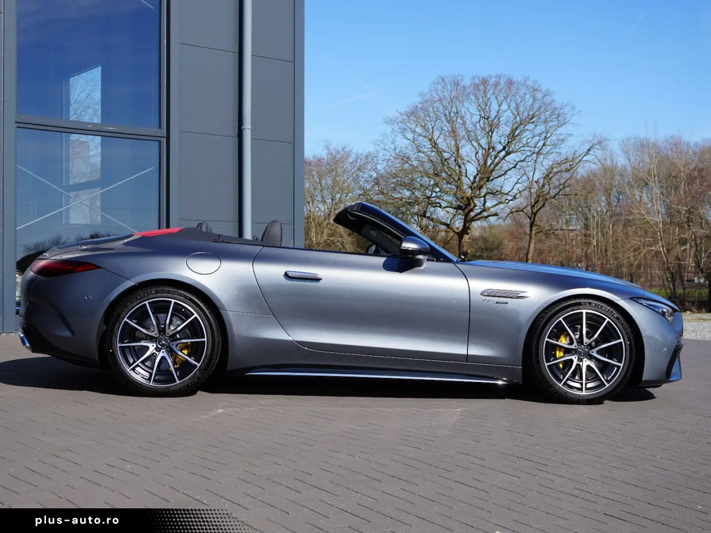 MERCEDES-BENZ SL AMG 63 4Matic nur 4000 KM