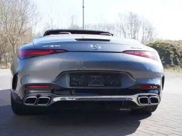MERCEDES-BENZ SL AMG 63 4Matic nur 4000 KM
