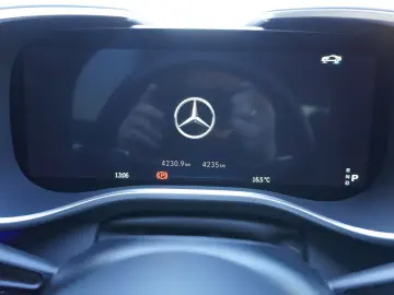 MERCEDES-BENZ SL AMG 63 4Matic nur 4000 KM