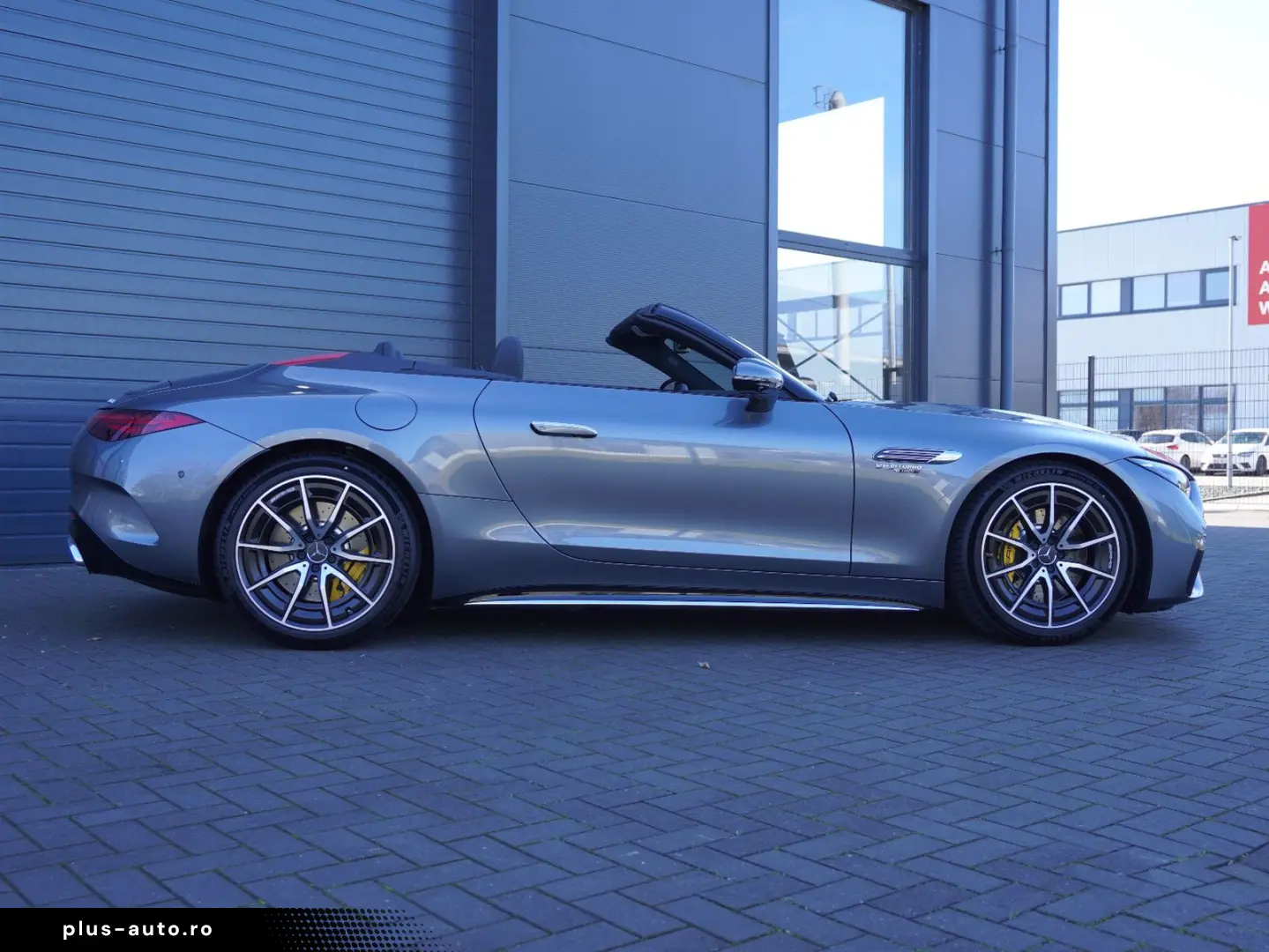 MERCEDES-BENZ SL AMG 63 4Matic nur 4000 KM