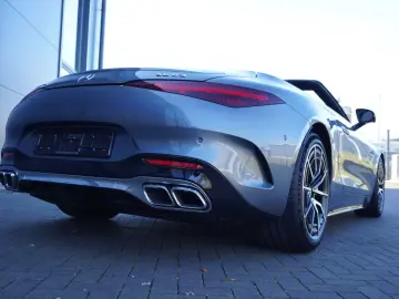 MERCEDES-BENZ SL AMG 63 4Matic nur 4000 KM