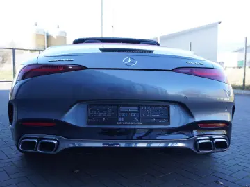 MERCEDES-BENZ SL AMG 63 4Matic nur 4000 KM