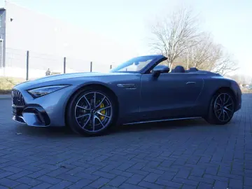 MERCEDES-BENZ SL AMG 63 4Matic nur 4000 KM