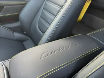 PORSCHE 911 992 Turbo S  Sport  Lift  Carbon  Leichtbau.
