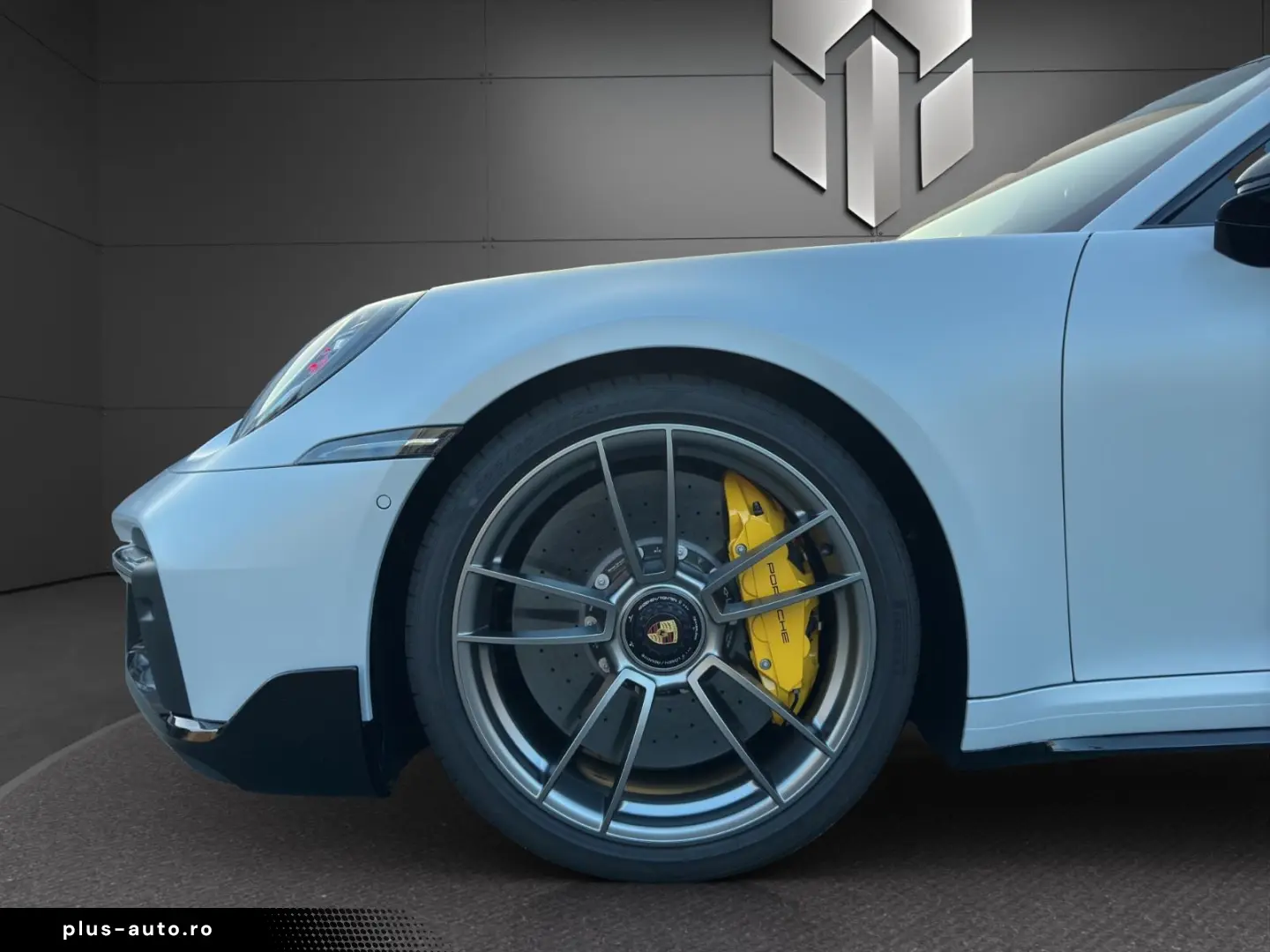 PORSCHE 911 992 Turbo S  Sport  Lift  Carbon  Leichtbau.