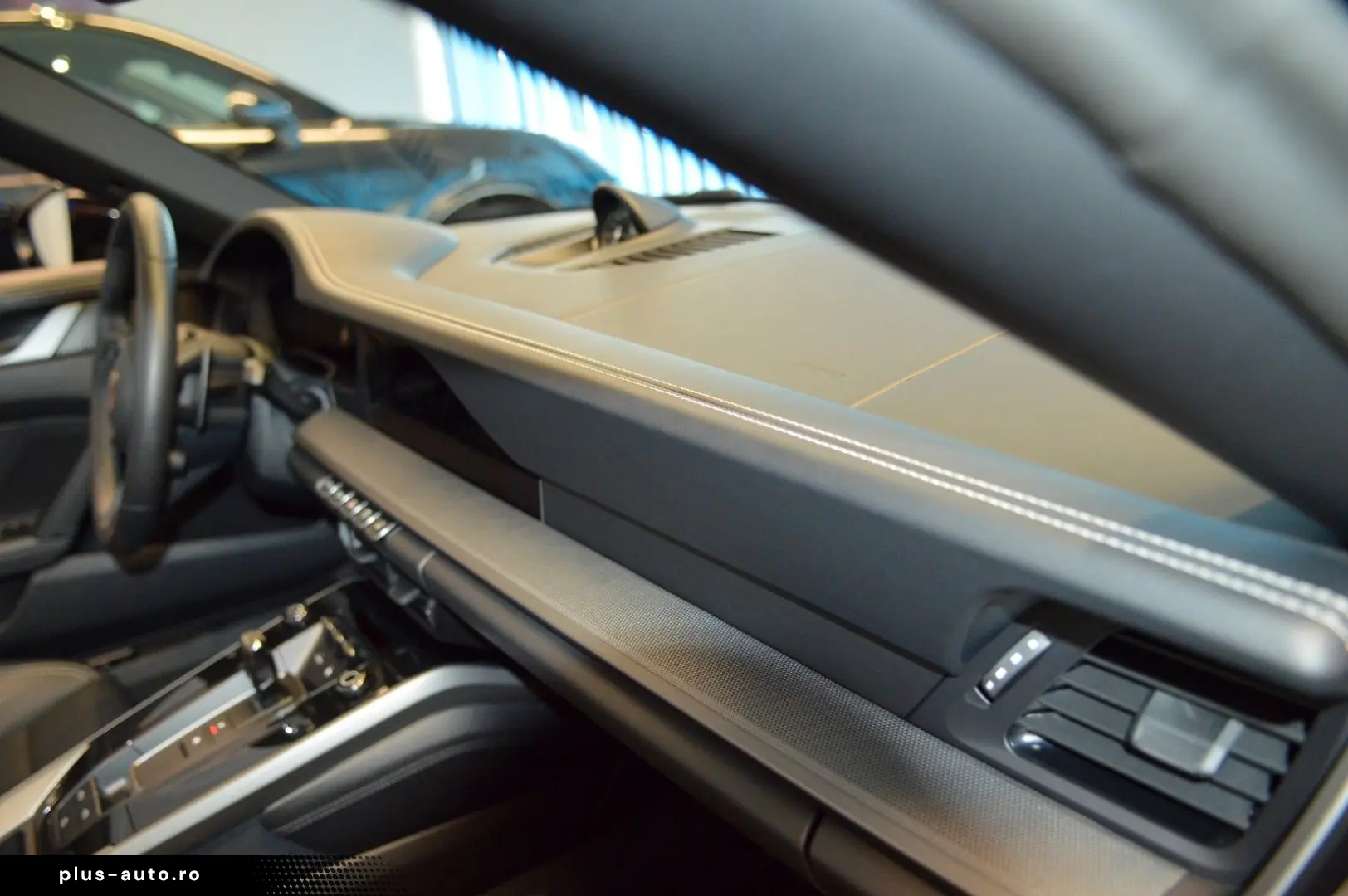 PORSCHE 992.2 Carrera Cabrio   21 -Zoll   Sportauspuff