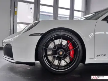 PORSCHE 992  GTS SITZKLIMA PANO MEMORY BOSE KEYLESS