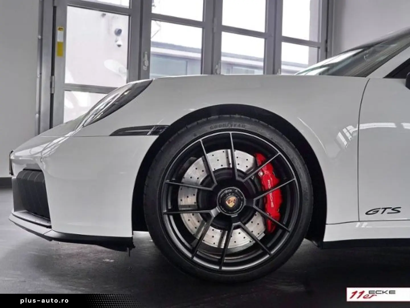 PORSCHE 992  GTS SITZKLIMA PANO MEMORY BOSE KEYLESS